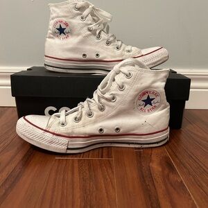 White classic womens Converse